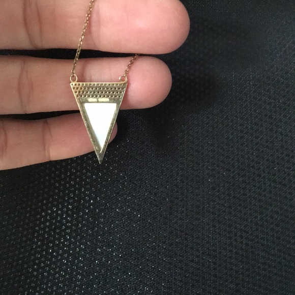 NEW Necklace - Picture 2 of 4